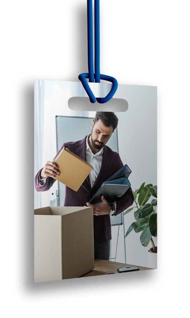 Cerrando el ciclo de vida del empleado: desarrollo del talento, retención y desvinculación. Recoger las posesiones de la empresa